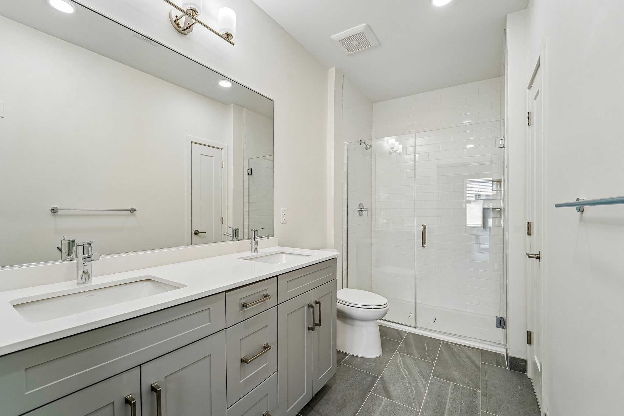 Gallery Photo 47